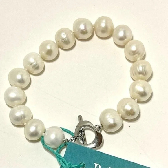 Knotted Large Genuine Freshwater Pearl Toggle Clasp Bracelet - Picture 2 of 5